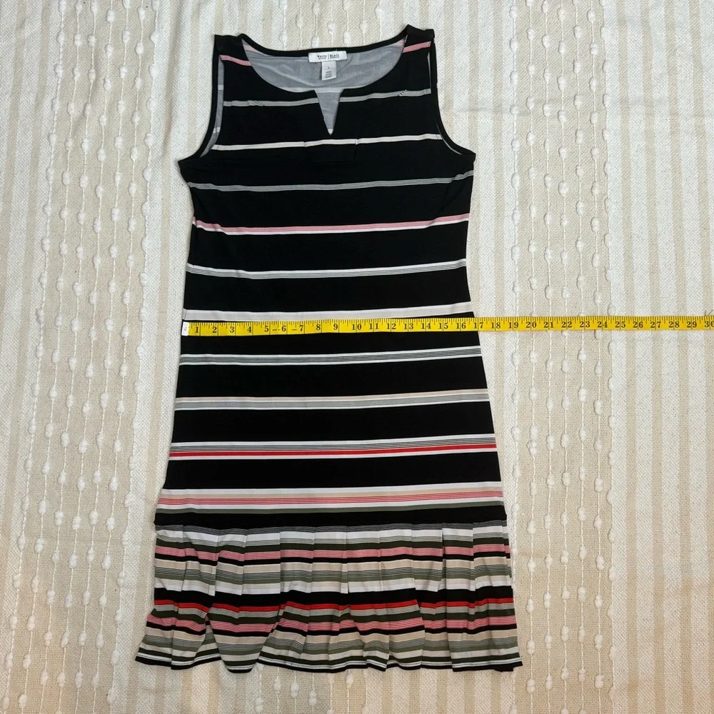 White House Black Market |WHBM| sleeveless striped black pleated dress size s - Picture 7 of 9